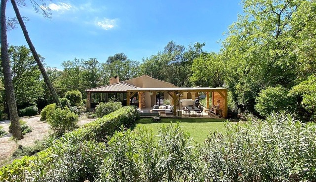 Loustaou Magnifique Maison 150 M2 spa et Piscine à La Motte sur 4500m2