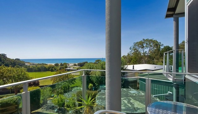 Louvres - Kennett River