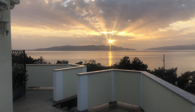 LOVE Cozy studio with a great sunset/sea view away from the crowds