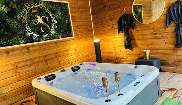 Love House "Fifth Sense