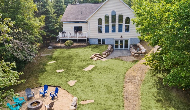 Love Lake - Gull Lake Chain | Entertain | Firepit