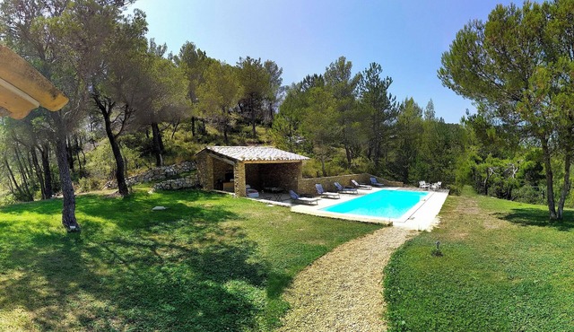 "LOVE N'EST", Mas in the heart of the Baronnies classified 5*.