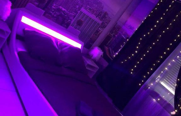 Love Paradise by Karen's Room Service