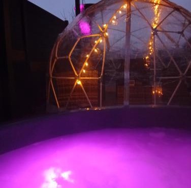 Love room avec Spa privatif "la Courtisane" - Salon d'hiver sous dôme chauffé - love-room-alsace-67