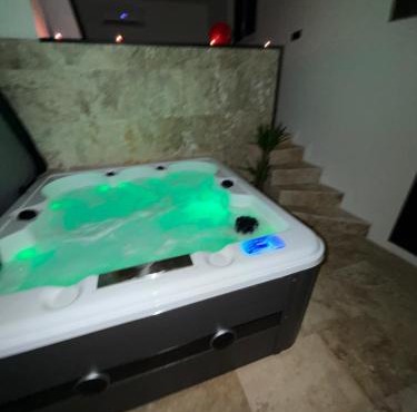 Love room Aubagne