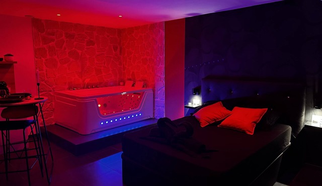 Love Room Avec Jacuzzi