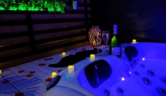 LOVE ROOM LA GAILLARDISE