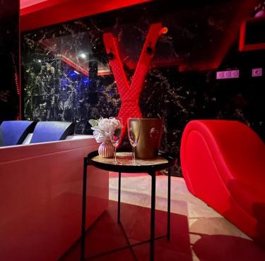 Love Room La Tour