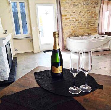 Love room & romantic SPA L'Ecrin de Mailly