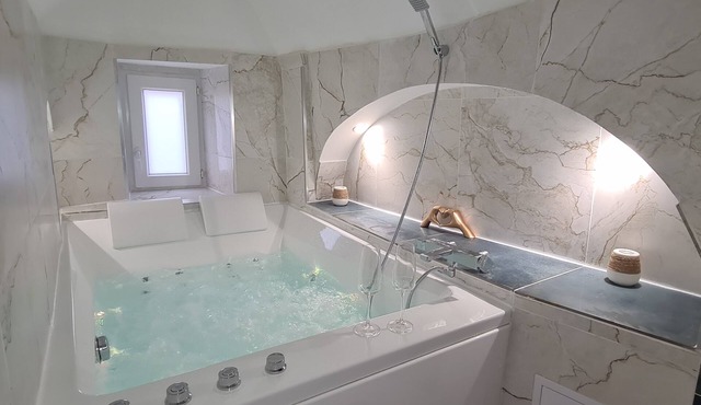 Love Room Romantique à 5 Minutes de Clermont-ferrand