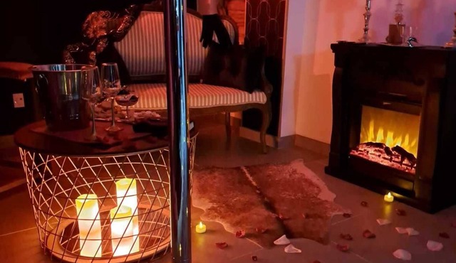 Love Room Vendée - The Secrets of the Château