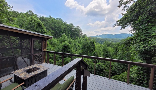 Love's Lane - Secluded Couples' Getaway