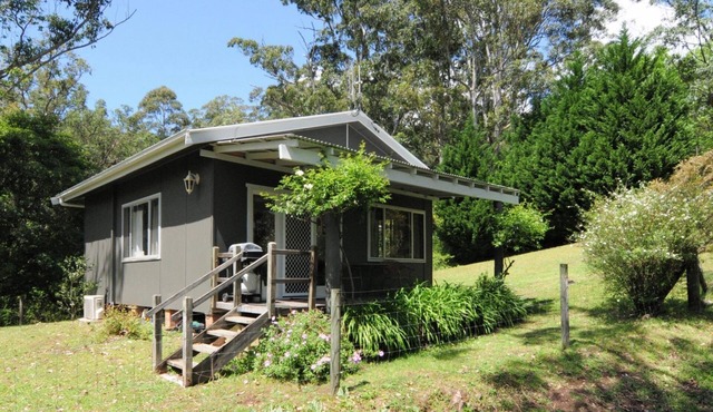 Love Shack - 1 bedroom cosy cottage!