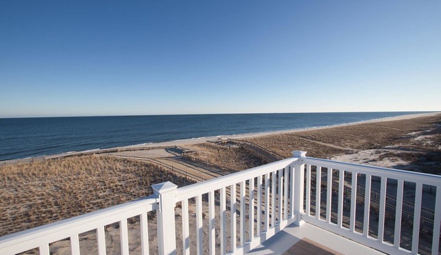 Loveladies - ~LBI~ - Stupendous - Five/Six Bedroom - Oceanfront