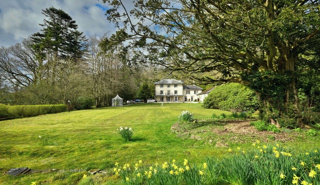 Lovelady Shield House