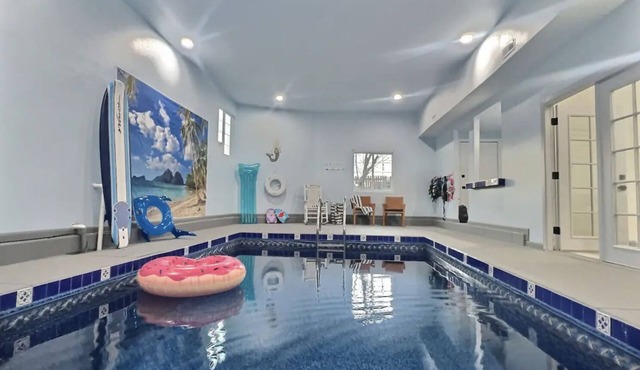 Loveland Oasis w/Indoor Heated Pool & Game Room