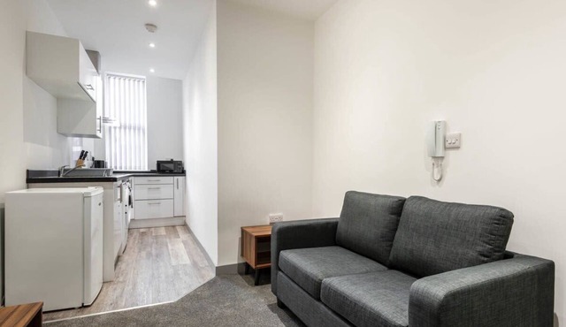 Lovely 1 Bed Budget Apartment in Central Doncaster