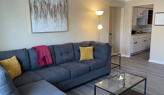 Lovely 1 bedroom~ Entire unit to yourself!