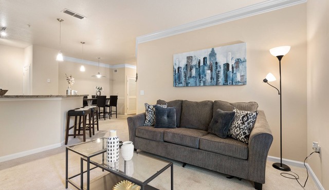 Lovely 1-bedroom apartment w/ Pool + Wi-Fi