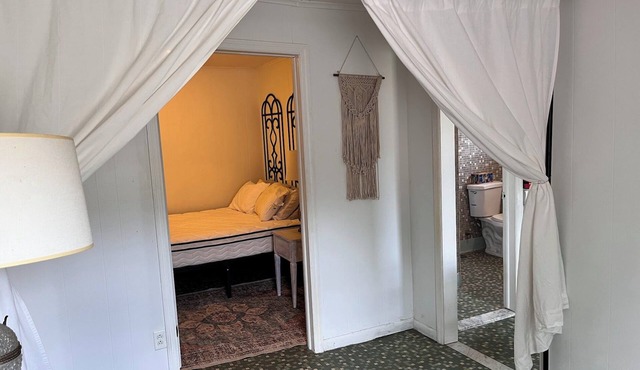 Lovely 1 bedroom + Apartment at Otisco Lake