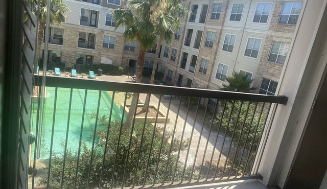 Lovely-1 Bedroom Rental Unit With a Poolside View