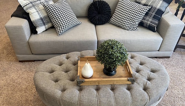 Lovely 1-Bedroom Unit with Kitchenette