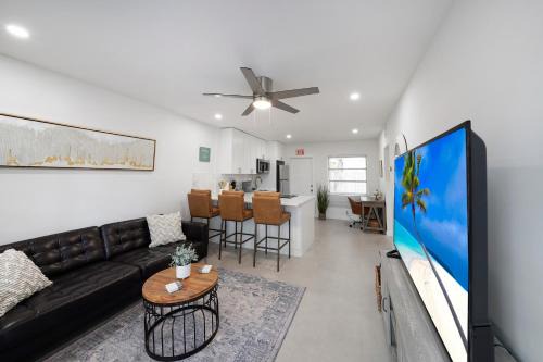 Lovely 1 Bedroom - Just Beachy Unit 2