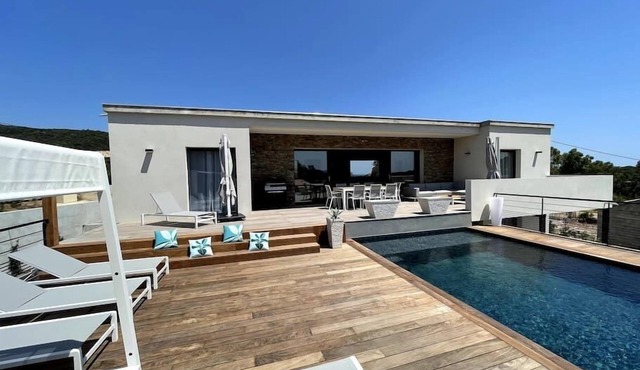 Lovely 12 guests Villa, 5 min away from beaches