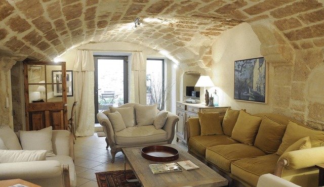Lovely 17th Century Townhouse in the Historic Centre of Uzes