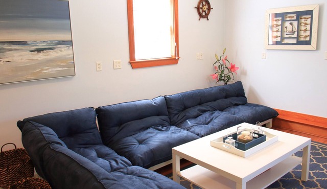 LOVELY 1BD, 1BT Studio with backyard &BBQ