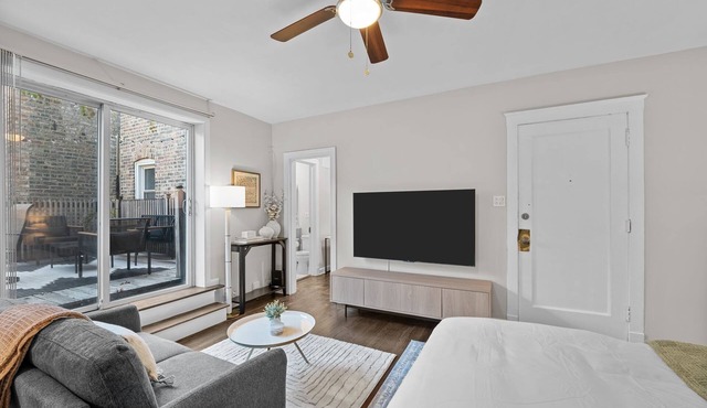 Lovely 1BR/1BA in the Heart of Lincoln Square