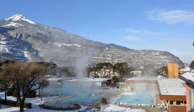 Lovely 1BR Suite with View to Catogne Mountain