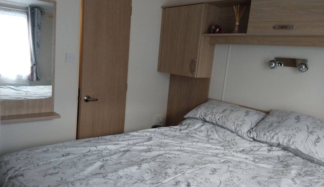 Lovely 2-Bed Caravan in Lymington