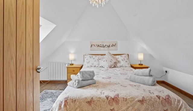 Lovely 2-Bed House in Canterbury