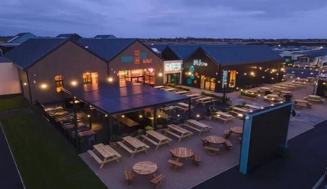 Lovely 2-Bed Lodge in St Osyth