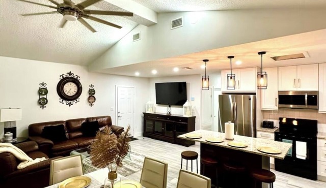 Lovely 2-bedroom house in Howey-in-the-Hills