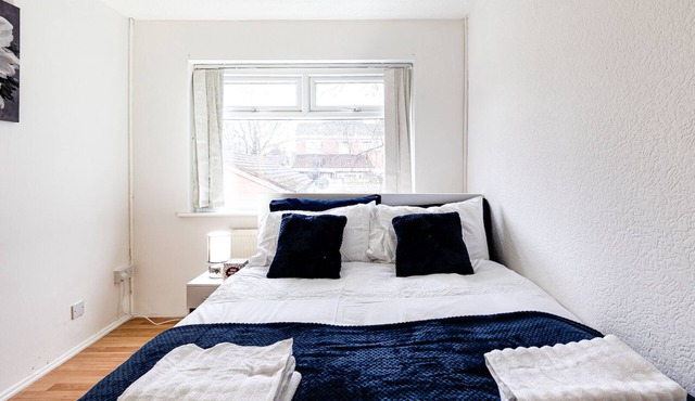 Lovely 2 Bedroom Apartment with fireplace in Manchester, U.K