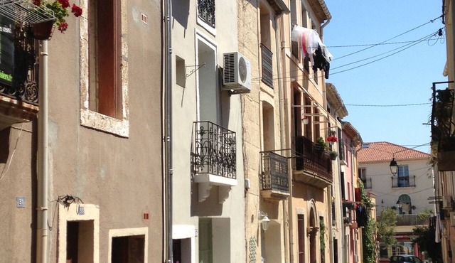Lovely 2 bedroom apartment in historic village near Pézenas, Sète & Montpellier.