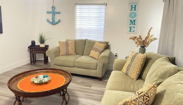 Lovely 2-bedroom apartment “Newly Renovated” near lake Okeechobee and the marina