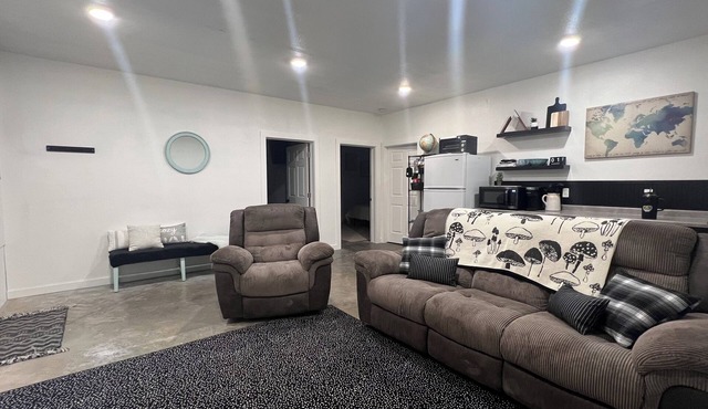 Lovely 2-bedroom apartment with mountain views in Anaconda