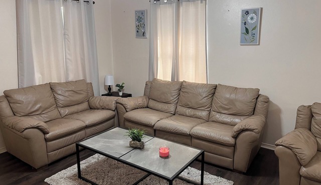 Lovely 2-bedroom Apartment in Edinburg