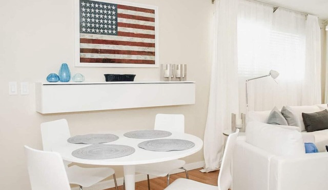 Lovely 2 bedroom Beach Cottage