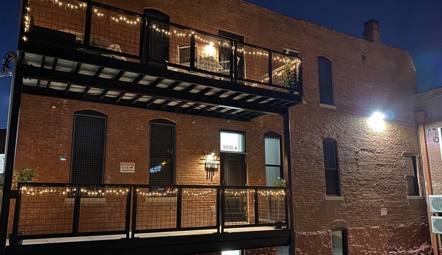 Lovely 2-bedroom condos near Crossroads 50/51