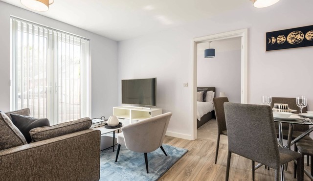 Lovely 2 Bedroom Home in York