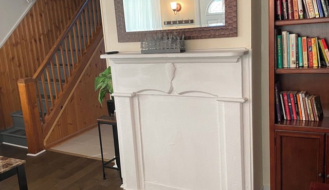 Lovely 2 Bedroom Unit in Long Branch, close to the beach, and NJ Transit.