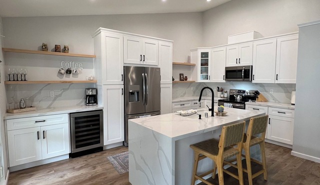 Lovely 2-bedroom condo in Redondo Beach near the beach