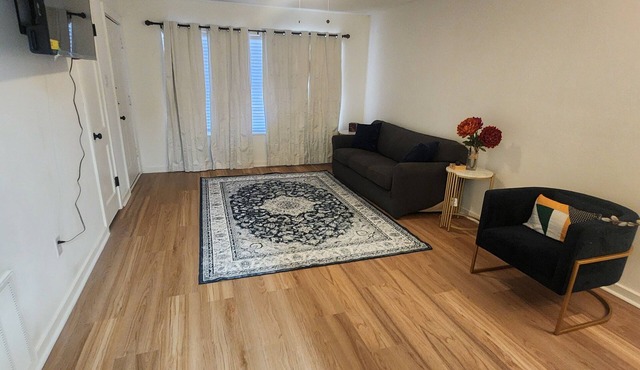 Lovely 2-bedroom Duplex with HVAC in heart of Wichita Falls