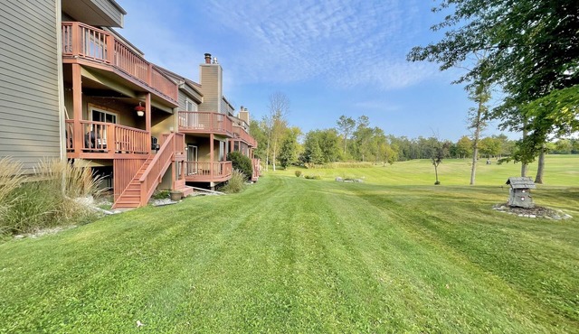 Lovely 2-bedroom villa on The Hills Golf Course