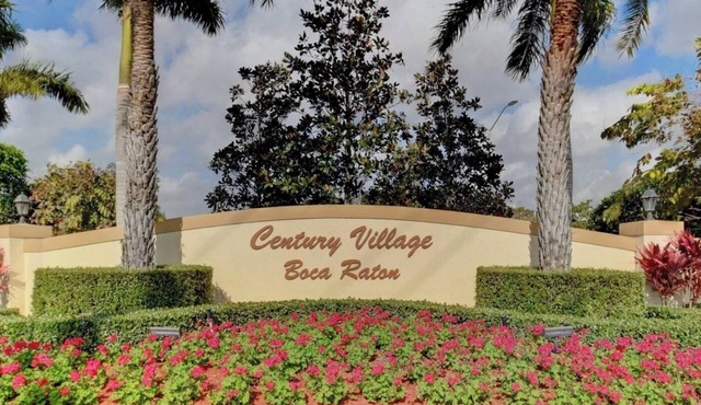 Lovely 2 BR 2 Bath Condo Internet, AC, Clubhouse. Long-term Start 08.20,2025