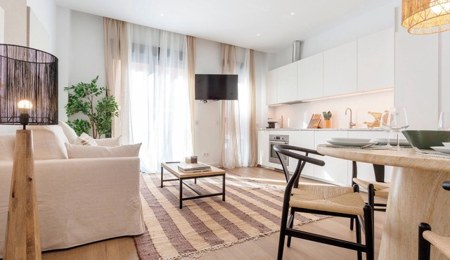 Lovely 2BD apartment in Madrid. Zabaleta I